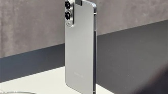 Apple и Samsung резко снижают цены на ультратонкие флагманы