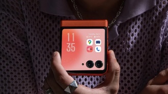 Motorola начала развертывание Android 16 для складного смартфона Razr 2024