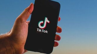 Еврокомиссия обвинила TikTok в создании «аддитивного дизайна»