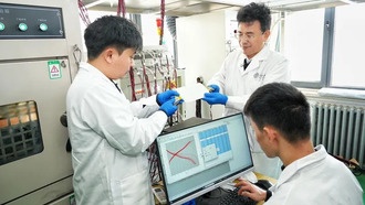 Китайские учёные создали литий-металлический аккумулятор с рекордной плотностью энергии