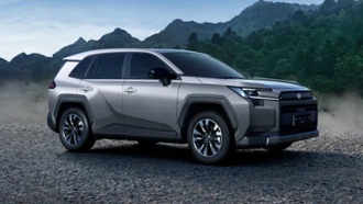 Новый Toyota RAV4 Hybrid в Китае: старт продаж и скидки