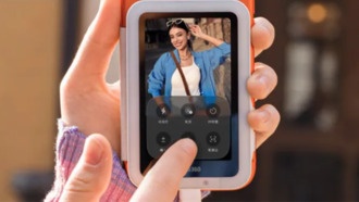 Insta360 выпустила Snap Mobile Selfie Screen — экран для селфи с предпросмотром