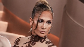 Дженнифер Лопес и звезда «Тед Лассо» в ромкоме Netflix: первый взгляд и дата выхода