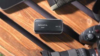 Adata представила портативный SSD Urban Tapsafe с разблокировкой по NFC и скоростью до 1900 МБ/с