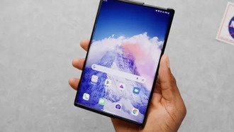 Детали прототипа сворачиваемого смартфона LG показали устройство, близкое к серийному