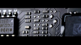 Сгоревшую RTX 5090 за 3500 долларов восстановили после неудачной пайки: мастеру помогло фото от другого владельца