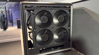Cooler Master тестирует систему охлаждения на 2000 Вт с четырьмя 180-мм вентиляторами