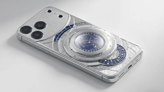 Caviar представила iPhone 17 Pro Max со встроенными швейцарскими часами Patek Philippe и IWC