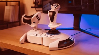 Thrustmaster представила T.Flight Hotas 5 MFS Edition с 16-битным датчиком за $110