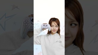 Sony анонсировала коллекцию DualSense и мерча с Лисой — продажи стартуют в октябре