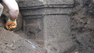 В Англии выставят римский алтарь возрастом 1750 лет в честь благополучного возвращения солдата домой